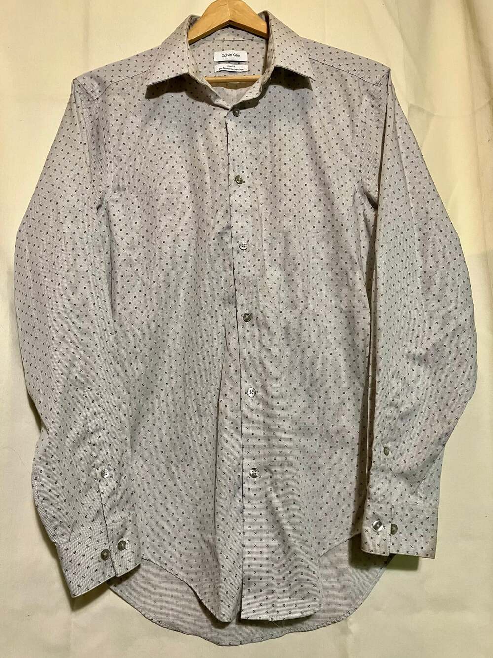 Calvin Klein Slim Fit Grey Button-up Men’s Size 15.